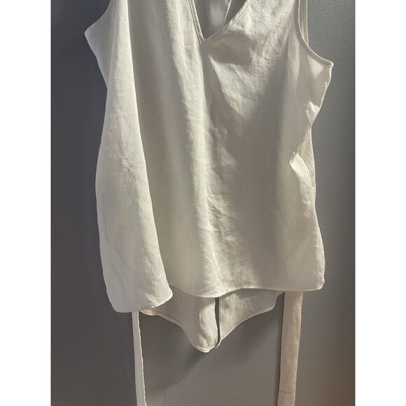 Express Cream V Neck Tank Style Open Back Tie Blouse S - Picture 3 of 8
